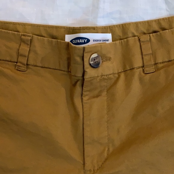 Old navy everyday shorts women’s 12 color gold mustard marigold - Picture 3 of 5